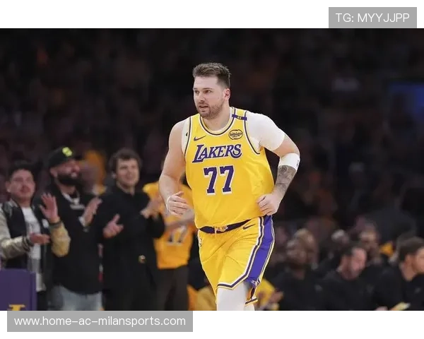 东契奇持续大场面稳定性:领袖风范铸就传奇新篇章