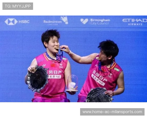 王昶逆袭夺冠,再次捧起印尼羽毛球大师赛男双奖杯,印尼羽毛球名将梁海量 王昶逆袭夺冠,再次捧起印尼羽毛球大师赛男双奖杯,印尼羽毛球名将梁海量